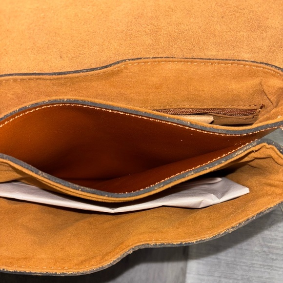 👜Patricia Nash Embossed Balluri Leather Crossbody Bag - Picture 10 of 13